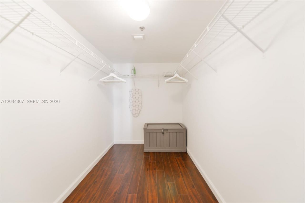 1200 Brickell Bay Dr , Unit 3614, Miami, FL 33131 Photo