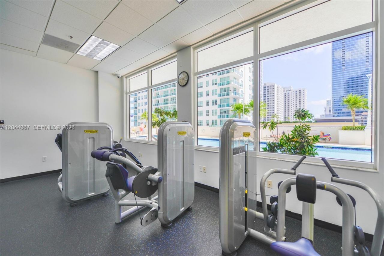 1200 Brickell Bay Dr , Unit 3614, Miami, FL 33131 Photo