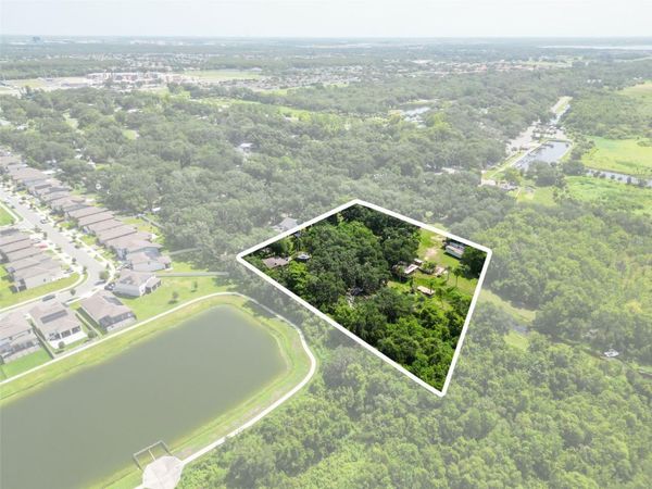 2690 E LAKE ROAD , KISSIMMEE, FL 34744