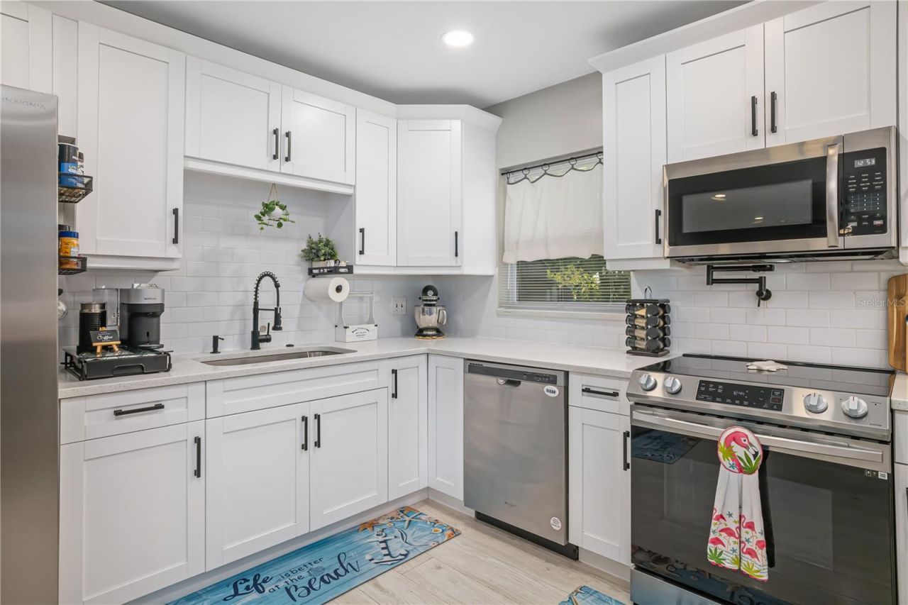 1611 27th Street W, Bradenton, FL 34205 Photo