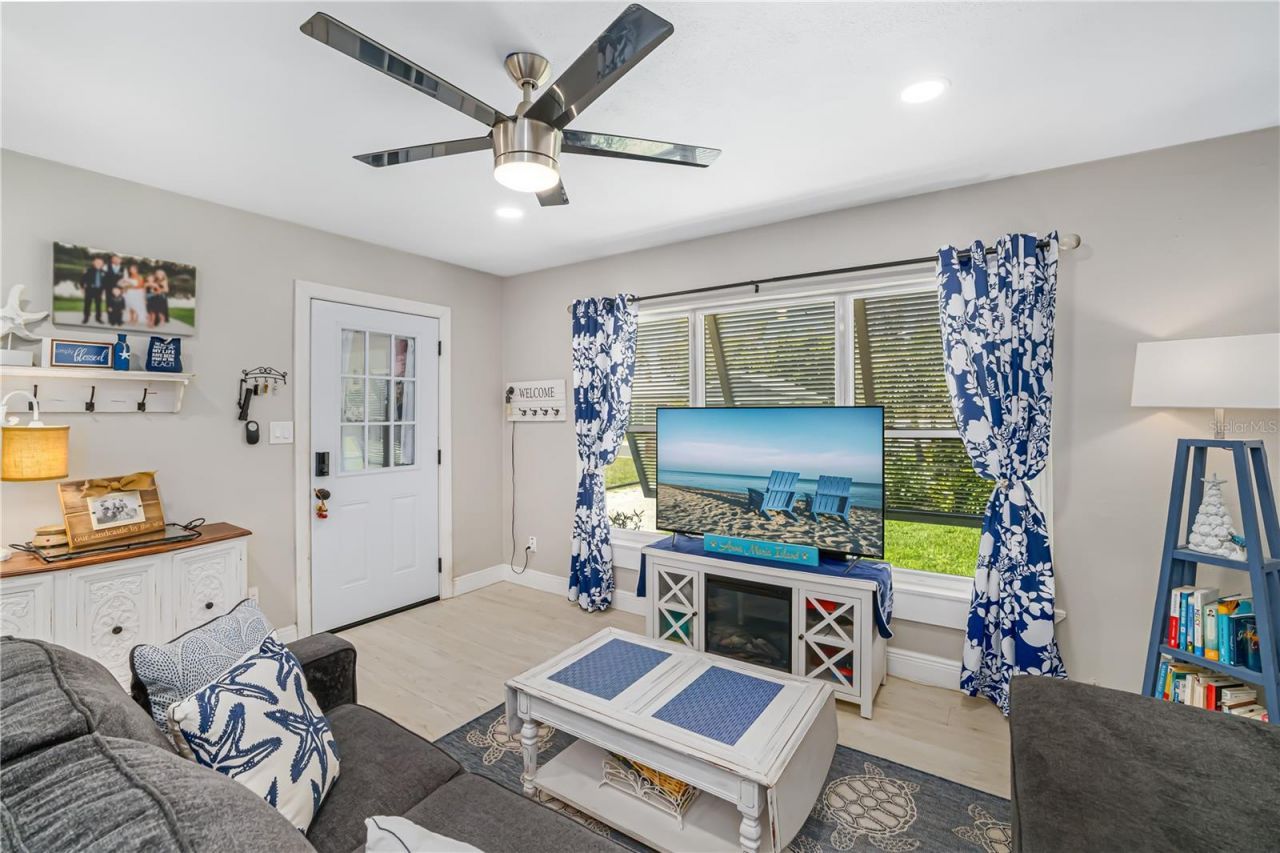 1611 27th Street W, Bradenton, FL 34205 Photo