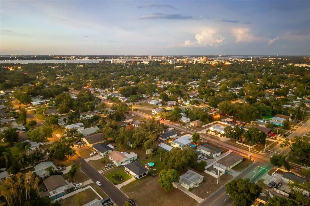 1611 27th Street W, Bradenton, FL 34205 Photo
