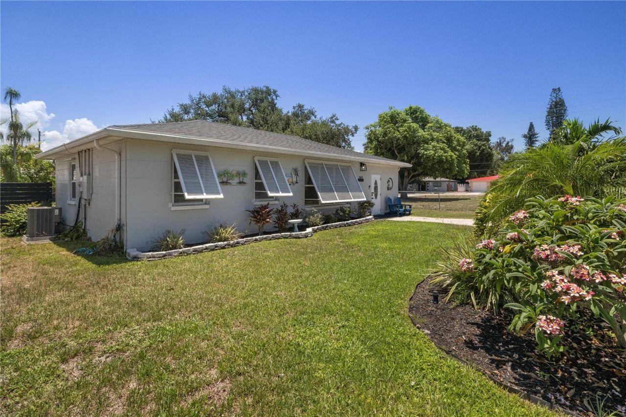 1611 27th Street W, Bradenton, FL 34205 Photo