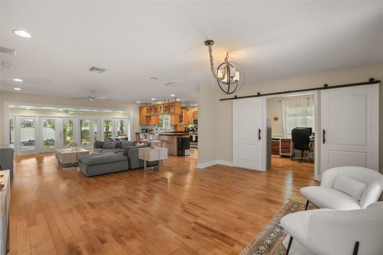 5497 Alandale Court , Orlando, FL 32839 Photo