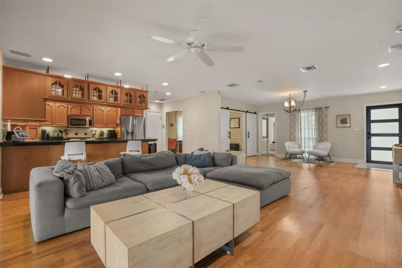 5497 Alandale Court , Orlando, FL 32839 Photo
