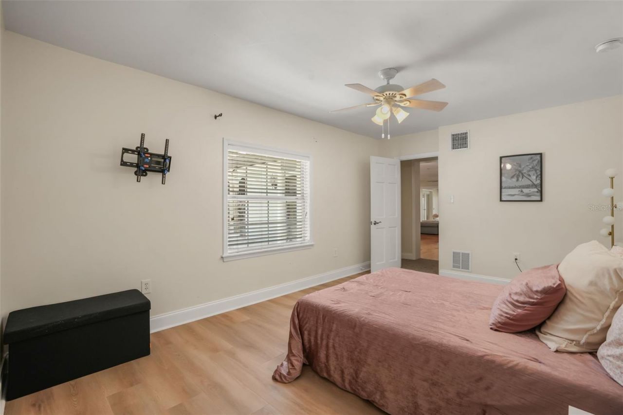 5497 Alandale Court , Orlando, FL 32839 Photo