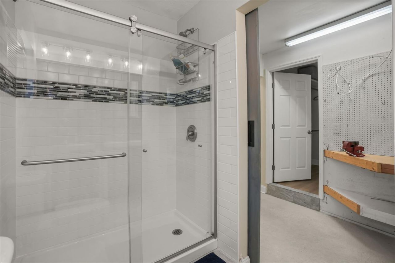 5497 Alandale Court , Orlando, FL 32839 Photo