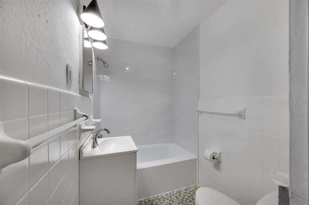 3315 58th Avenue S, Unit 103, Saint Petersburg, FL 33712 Photo