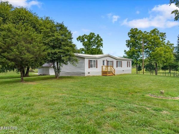 1091 Fairview Rd, Tellico Plains, TN 37385