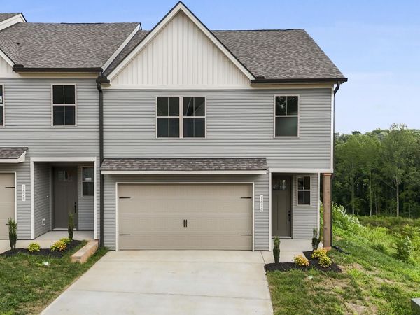 1626 Bennett Village Drive, Maryville, TN 37804