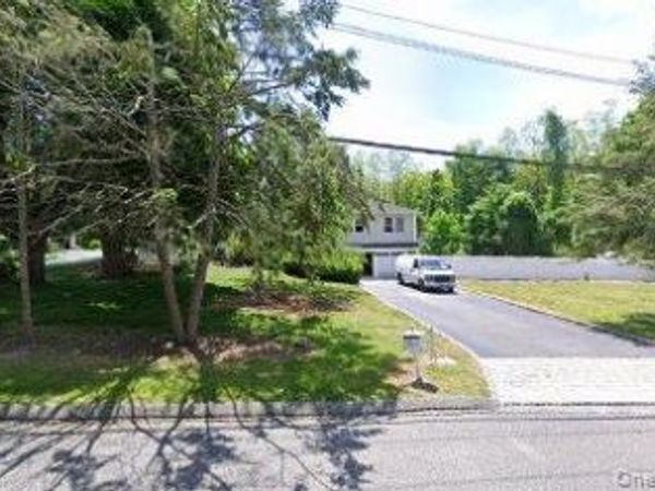 32 Fort Salonga Road , Fort Salonga, NY 11768