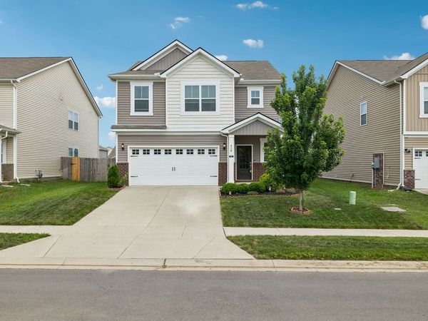 538 Torrey Pines Ln , Lebanon, TN 37087