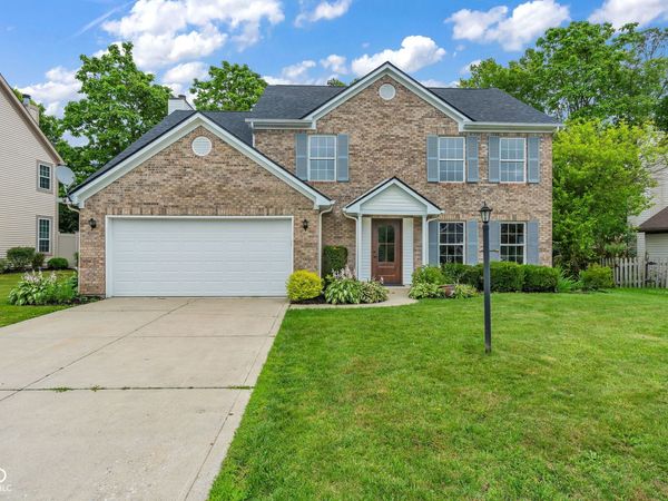 6903 Bretton Wood Drive, Indianapolis, IN 46268