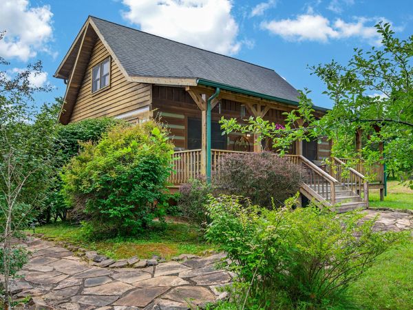 9601 Buffalo Pike, Freetown, IN 47235