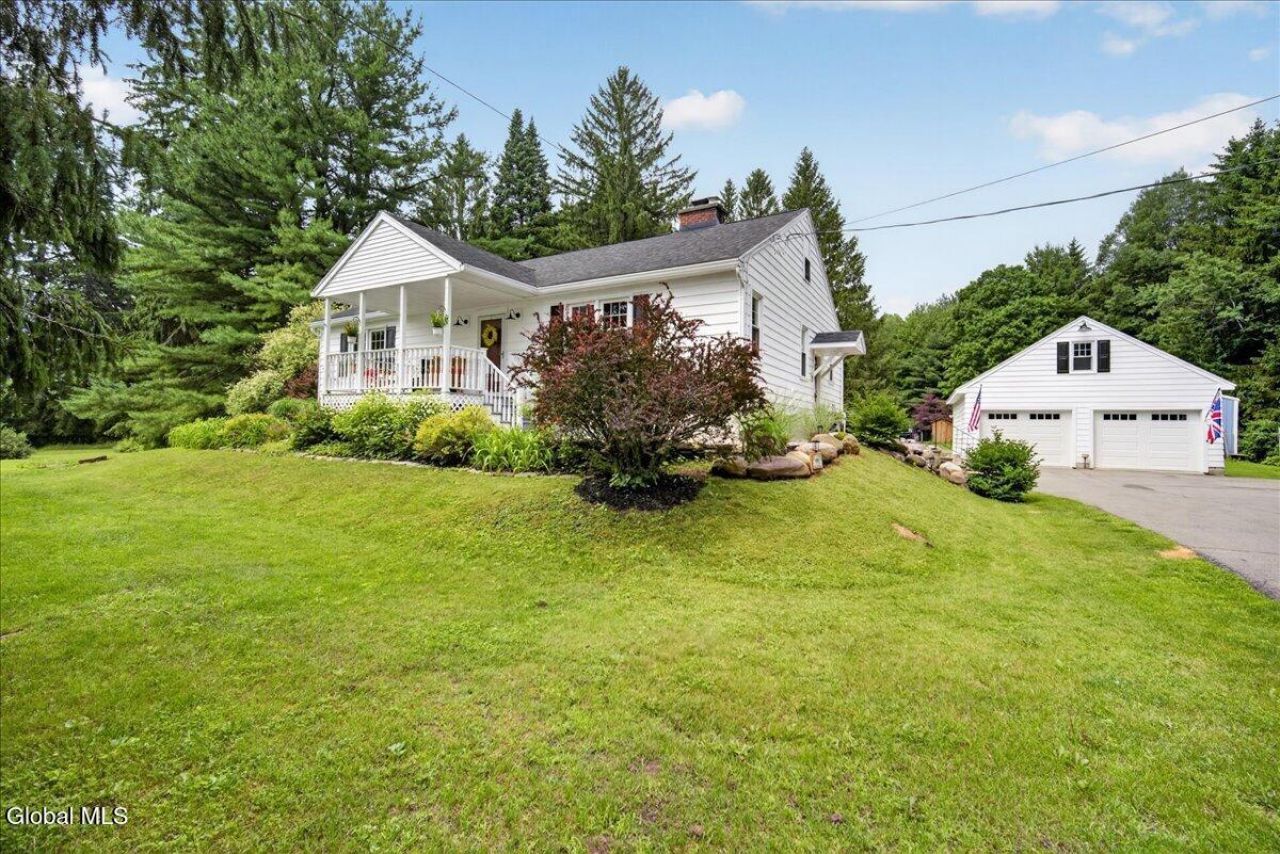 723 Swaggertown Road, Charlton, NY 12302 Main Photo