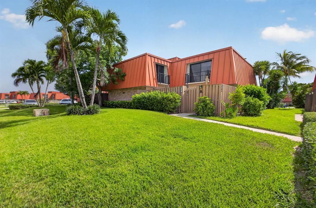 3310 Meridian Way S, Unit A, Palm Beach Gardens, FL 33410 Photo