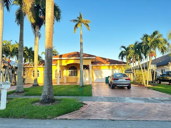 3187 SW 143 PL , Miami, FL 33175