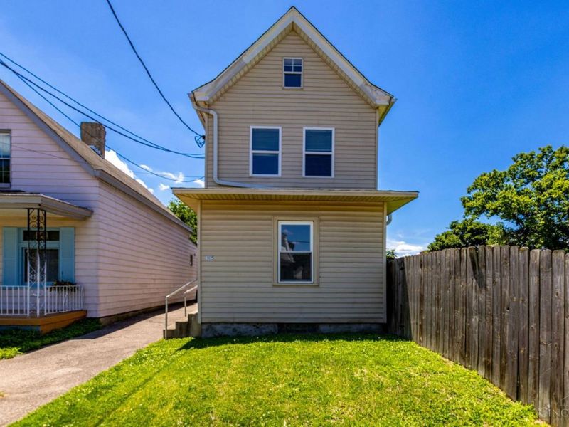 305 Walnut Street, Elmwood Place, OH 45216 Photo 2