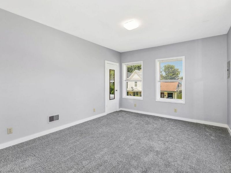 305 Walnut Street, Elmwood Place, OH 45216 Photo 21