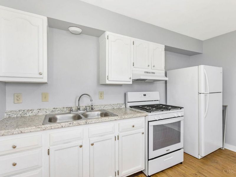 305 Walnut Street, Elmwood Place, OH 45216 Photo 31