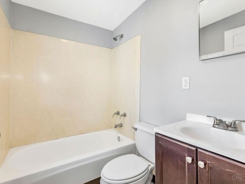 305 Walnut Street, Elmwood Place, OH 45216 Photo 32