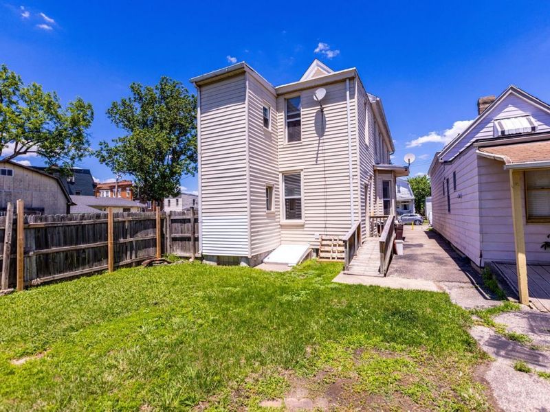 305 Walnut Street, Elmwood Place, OH 45216 Photo 9