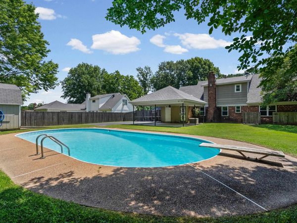 461 DOVE VALLEY DR, Collierville, TN 38017