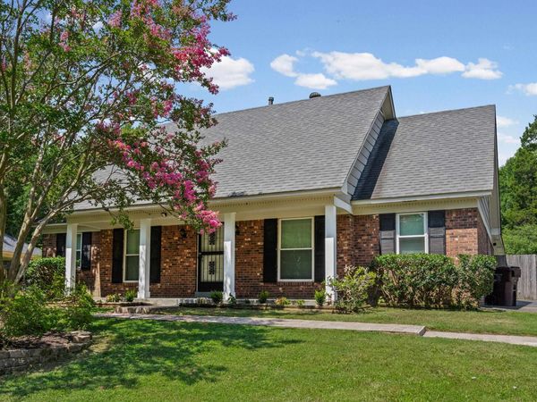 461 DOVE VALLEY DR, Collierville, TN 38017