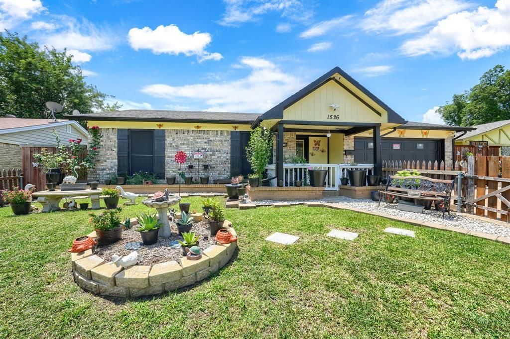 1526 Bitter Creek Drive, Garland, TX 75040 Main Photo