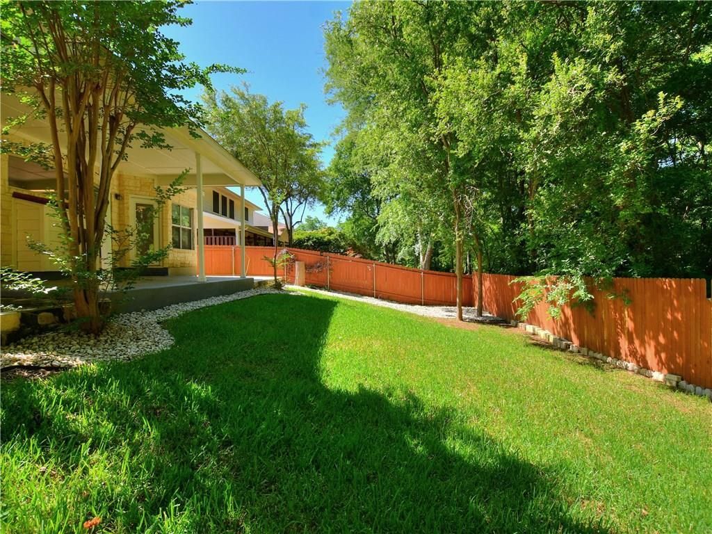 1817 Chasewood Dr, Austin, TX 78727 Main Photo