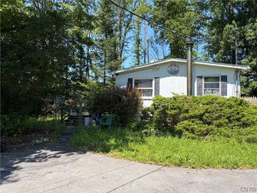 8360 Oswego Road, Liverpool, NY 13090