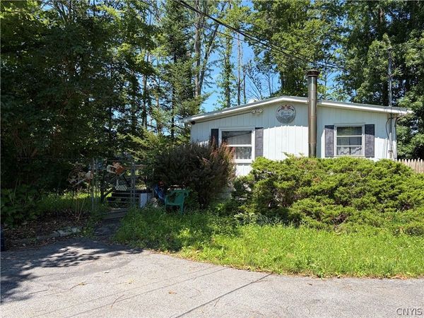 8360 Oswego Road, Liverpool, NY 13090
