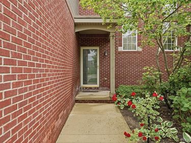 5953 High Point Court, Unit 29, Brighton Township, Mi 48116