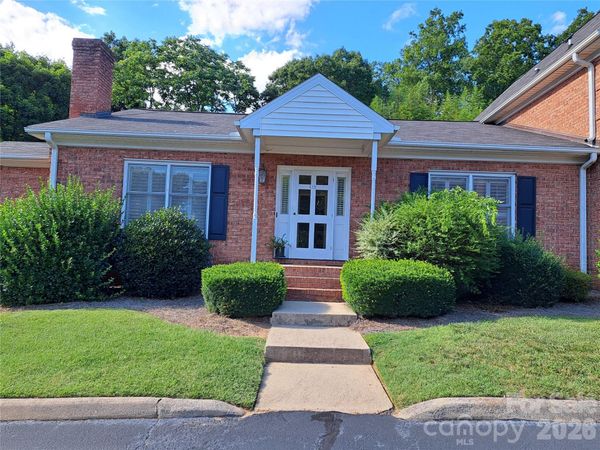 615 Hunter Oak Drive , Kannapolis, NC 28083