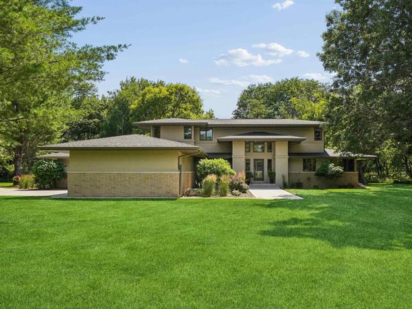 9044 Beaver Meadows Lane, Cedar Falls, IA 50613