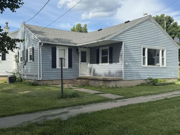 313 W Spring Street, Strawberry Point, IA 52076