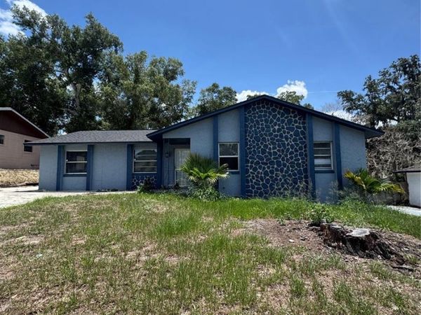 721 GREENLEAF LANE , LAKE WALES, FL 33853