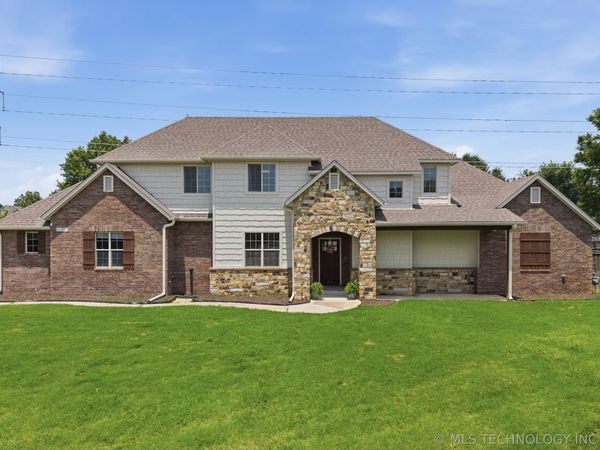 21401 E 104th Street S, Broken Arrow, OK 74014