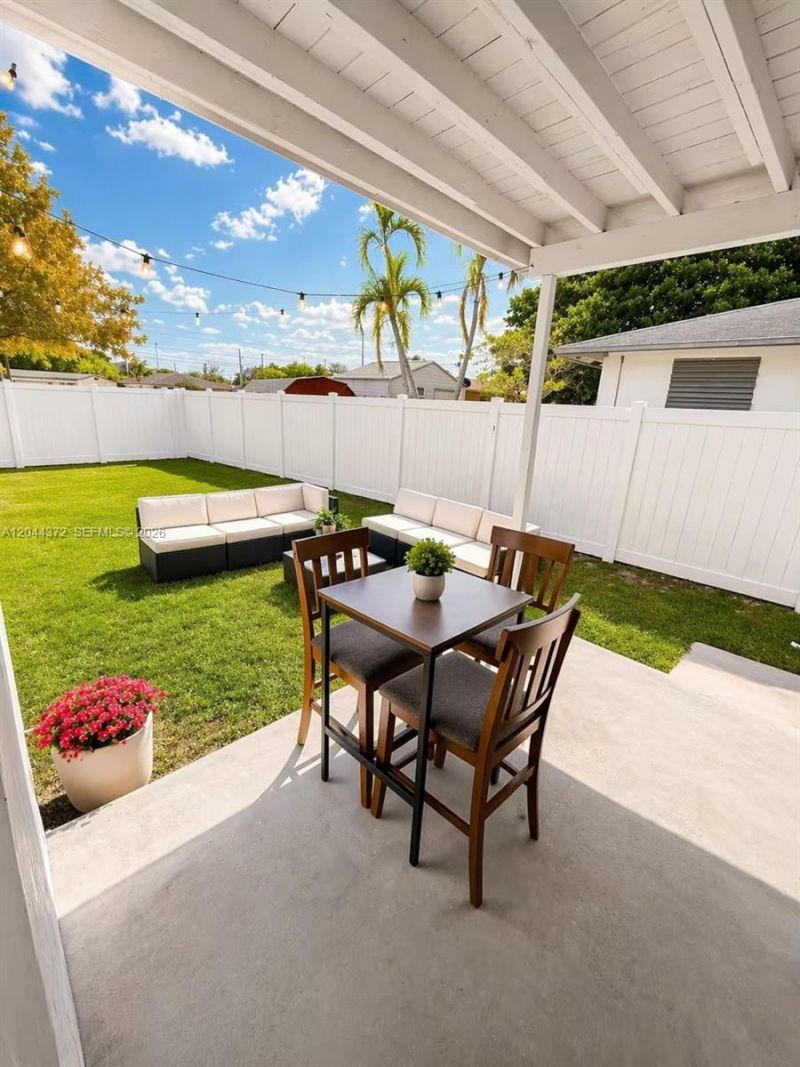 5712 Mayo St, Unit 1, Hollywood, FL 33023 Photo