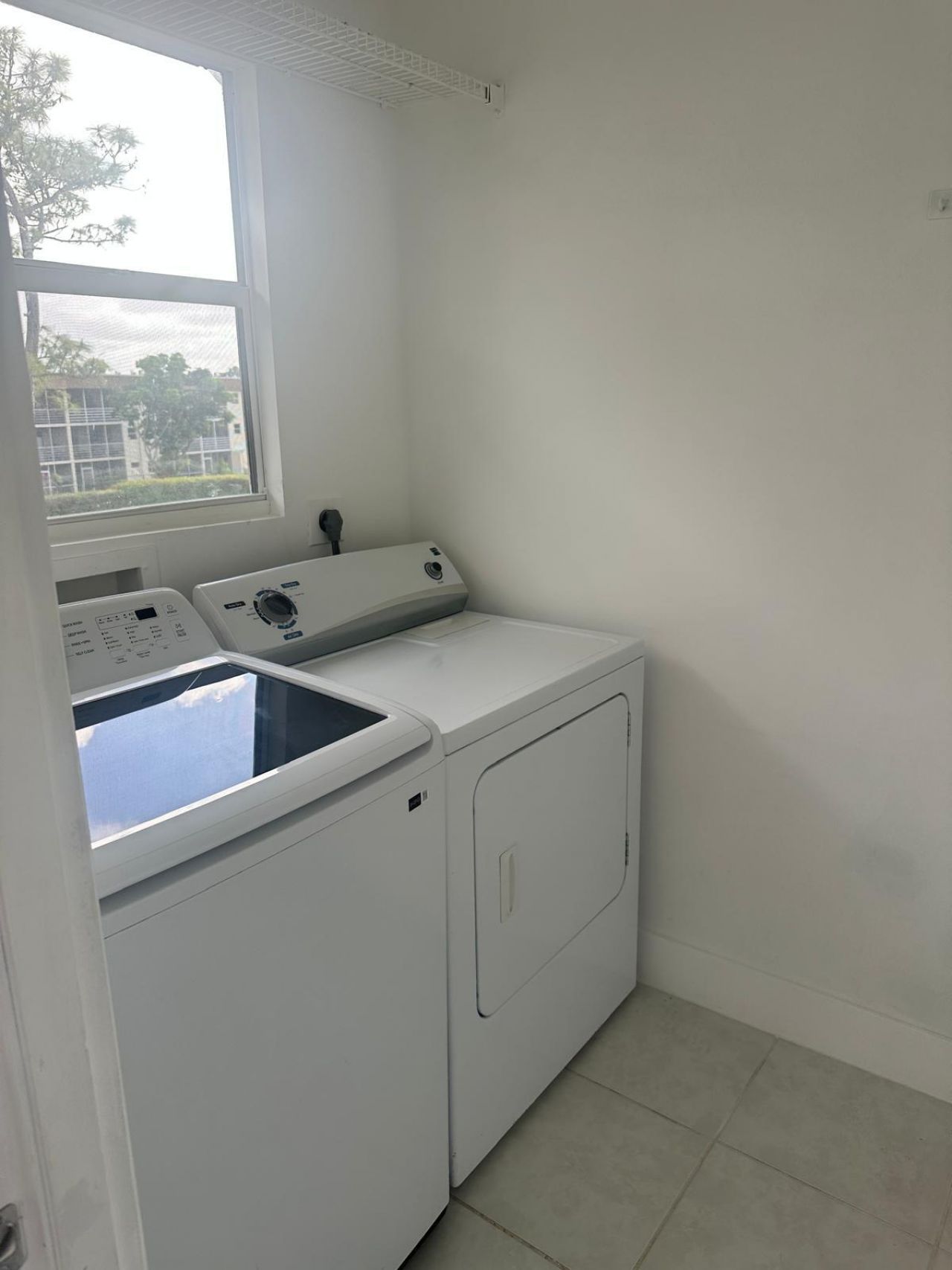 2100 Springdale Boulevard, Unit 303, Palm Springs, FL 33461 Photo