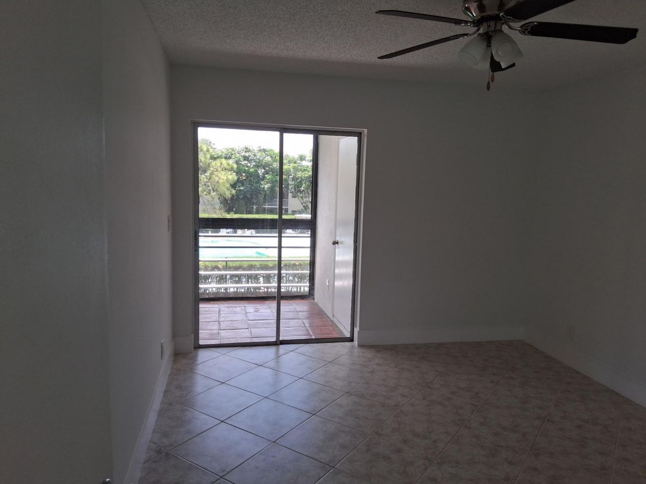2100 Springdale Boulevard, Unit 303, Palm Springs, FL 33461 Photo
