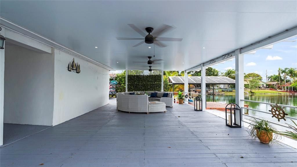6290 W 16th Avenue, Hialeah, FL 33012 Photo