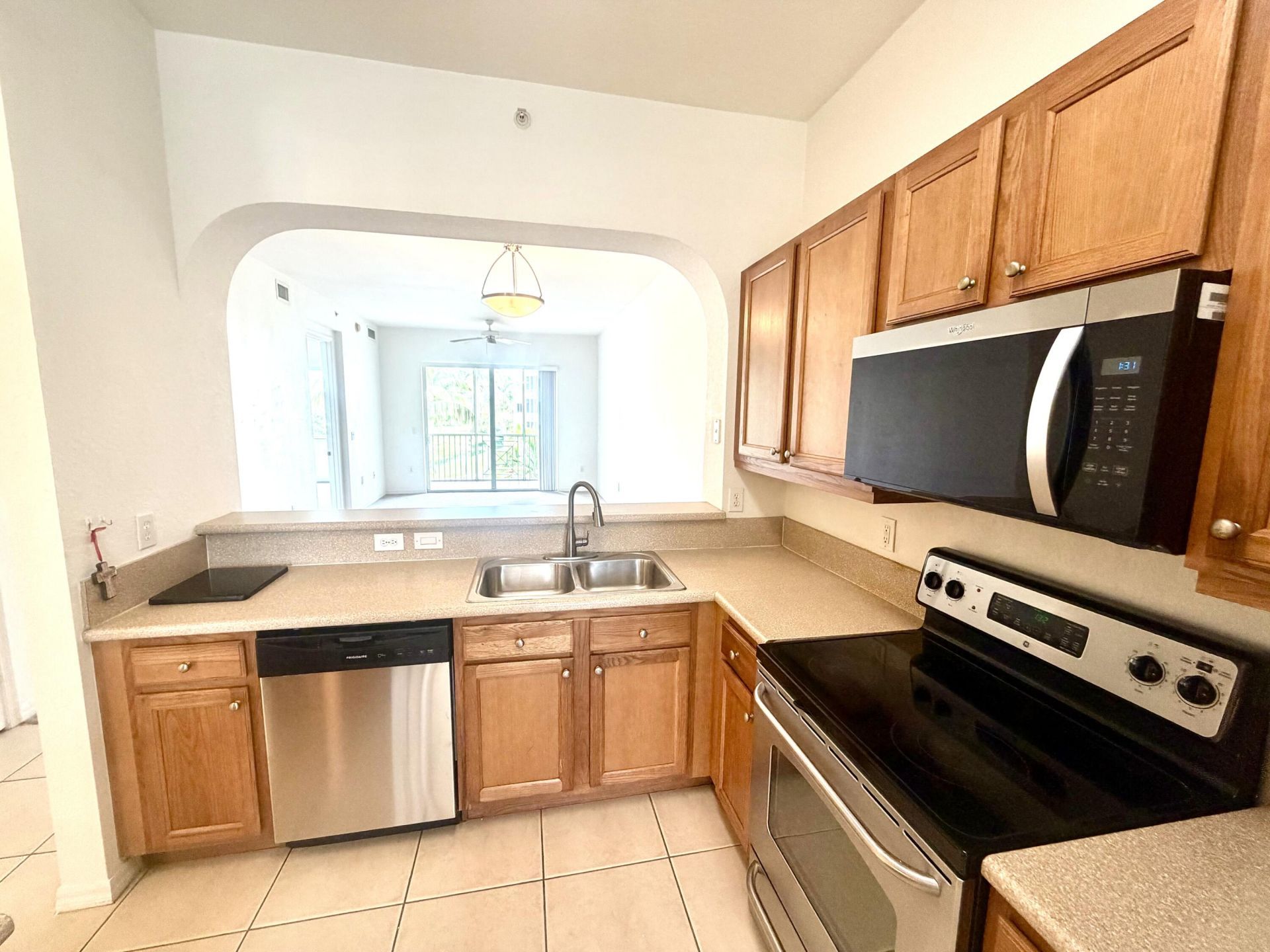 3600 Oaks Clubhouse Drive, Unit 309, Pompano Beach, FL 33069 Photo