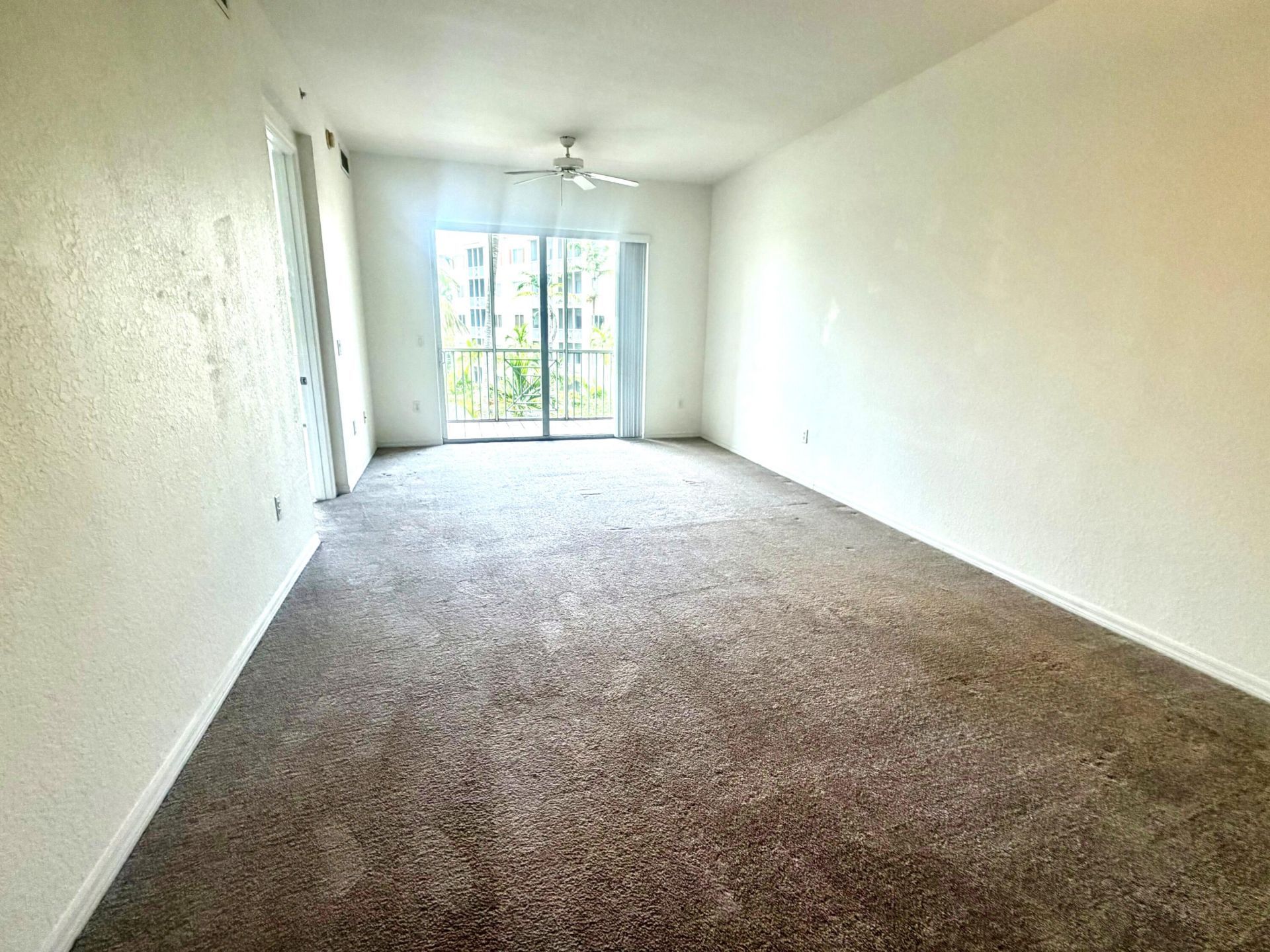 3600 Oaks Clubhouse Drive, Unit 309, Pompano Beach, FL 33069 Photo