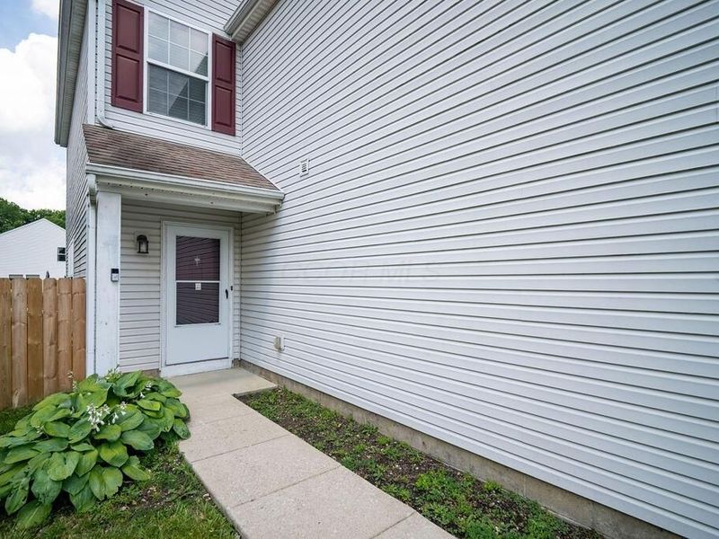 5790 Lonerise Lane, Hilliard, OH 43026 Photo 3