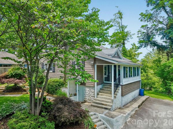 23 Tuskeegee Street, Asheville, NC 28801