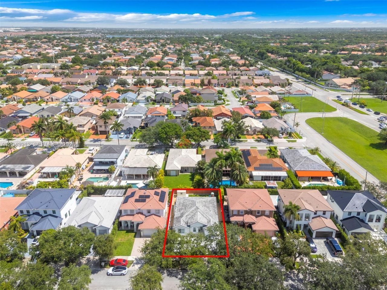8757 NW 139th St , Miami Lakes, FL 33018 Photo