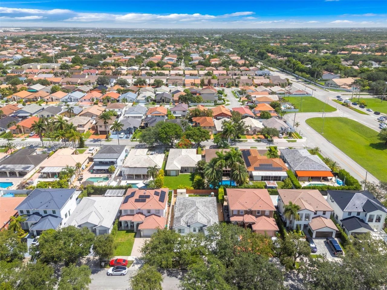 8757 NW 139 Ter, Miami Lakes, FL 33018 Photo