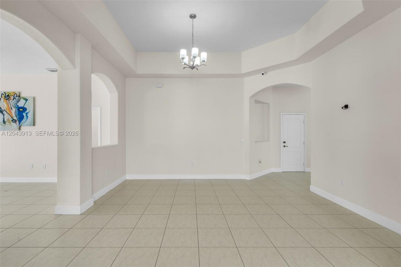 8757 NW 139th St , Miami Lakes, FL 33018 Photo