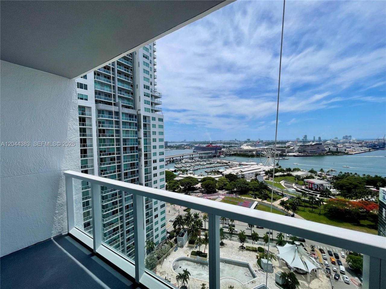 253 NE 2nd St , Unit 2409, Miami, FL 33132 Photo